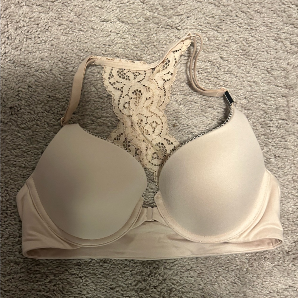 Victoria's Secret Beige Lace Accent Bra